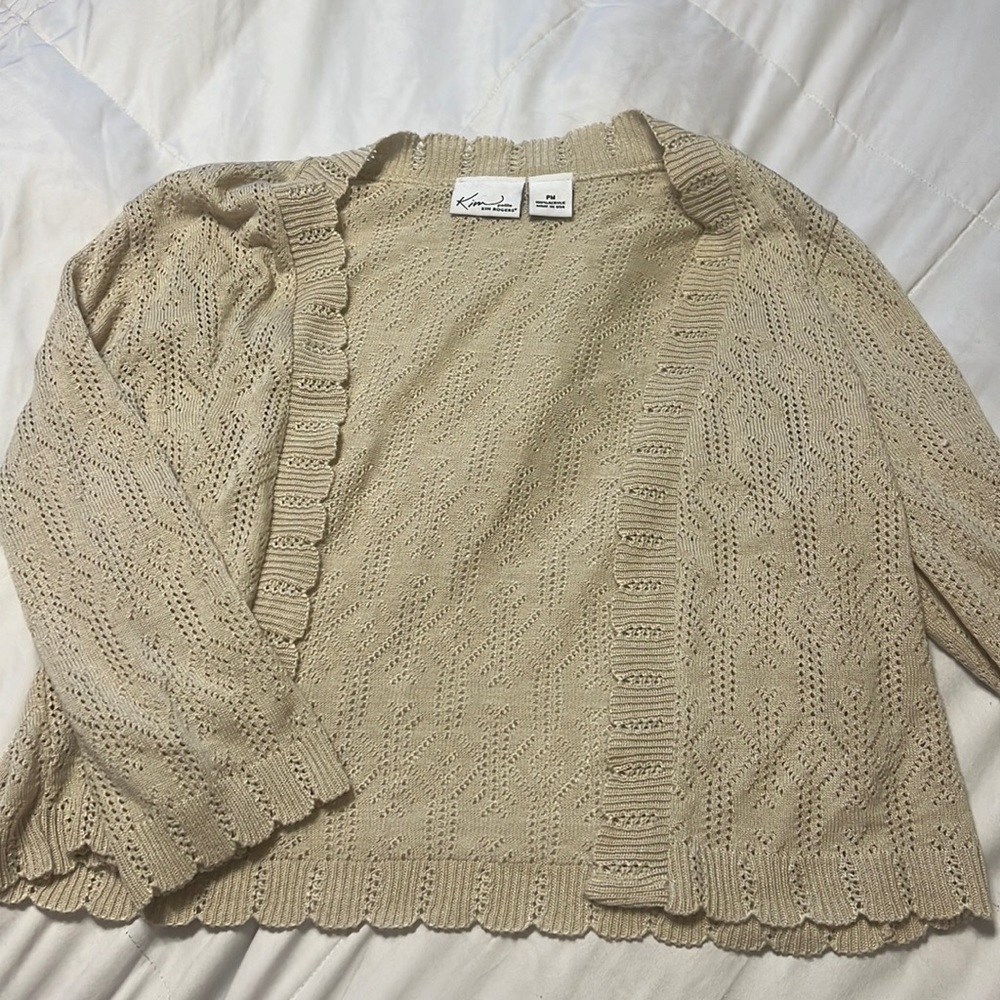 KIM ROGERS petite. Size: PM Tan blouse.